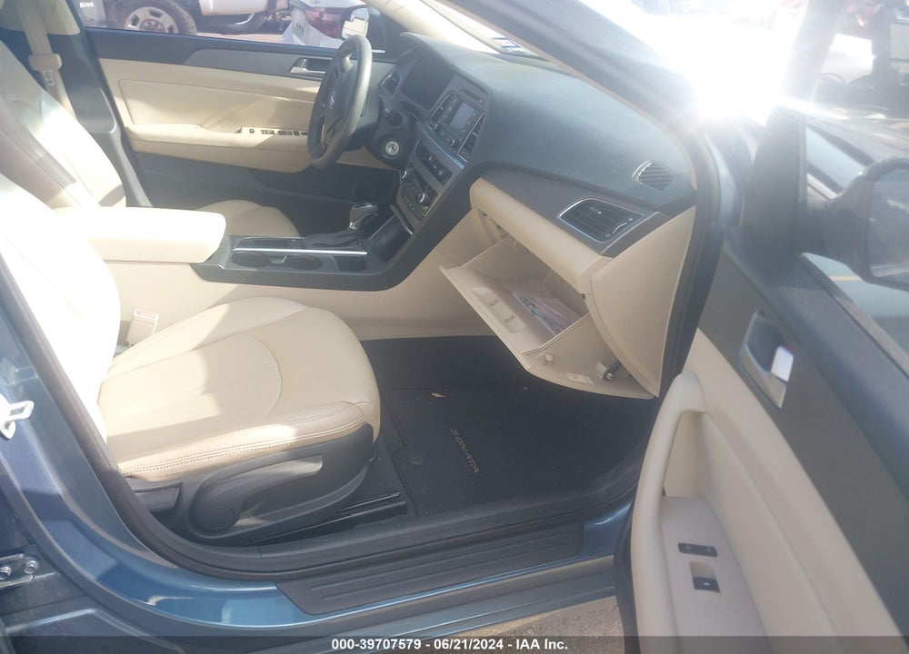 2015 HYUNDAI SONATA SE VIN: 5NPE24AF9FH185008