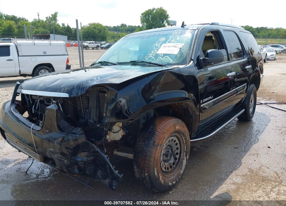 2007 GMC YUKON DENALI VIN: 1GKFK63857J240940