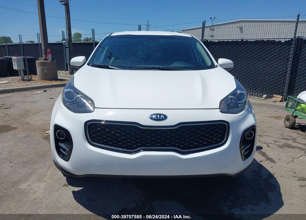 2018 KIA SPORTAGE LX VIN: KNDPMCAC3J7477379
