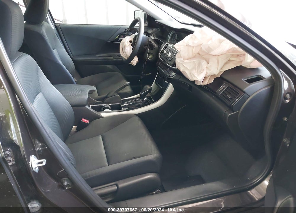 2016 HONDA ACCORD LX VIN: 1HGCR2F40GA011725