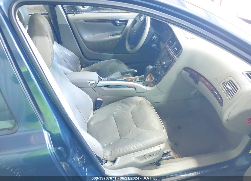2007 VOLVO XC70 2.5T VIN: YV4SZ592171264751