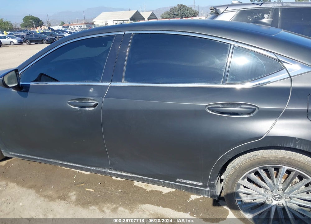 2022 LEXUS ES 300H VIN: 58ADA1C14NU017591