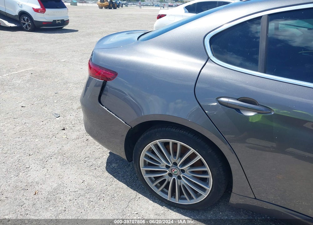 2017 ALFA ROMEO GIULIA TI RWD VIN: ZARFAECN6H7529473