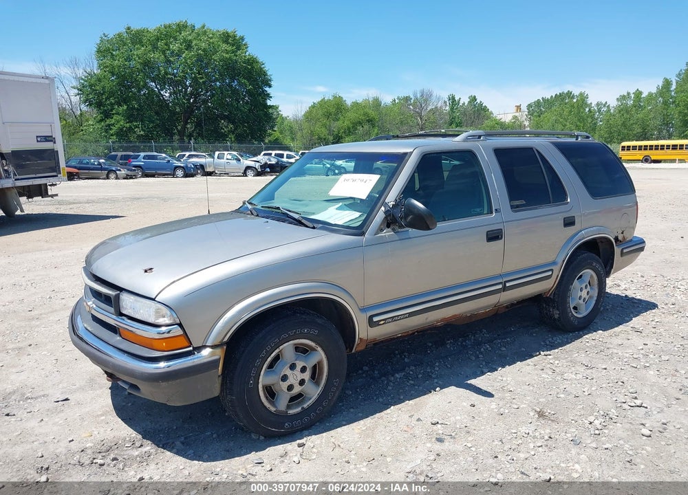 1998 CHEVROLET BLAZER VIN: 1GNDT13W4W2230255
