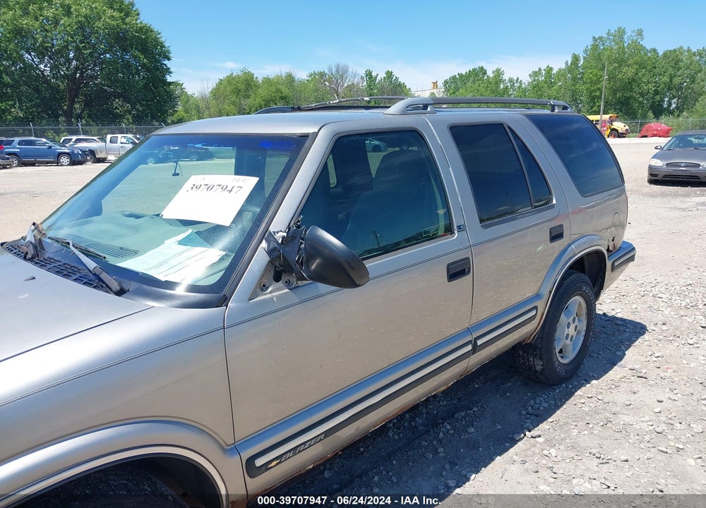 1998 CHEVROLET BLAZER VIN: 1GNDT13W4W2230255