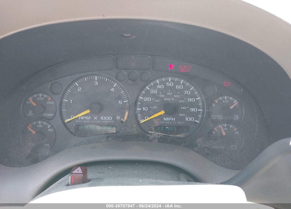 1998 CHEVROLET BLAZER VIN: 1GNDT13W4W2230255