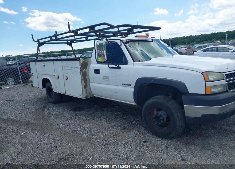 2007 CHEVROLET SILVERADO 3500 CHASSIS CLASSIC WORK TRUCK VIN: 1GBJC34D47E177047
