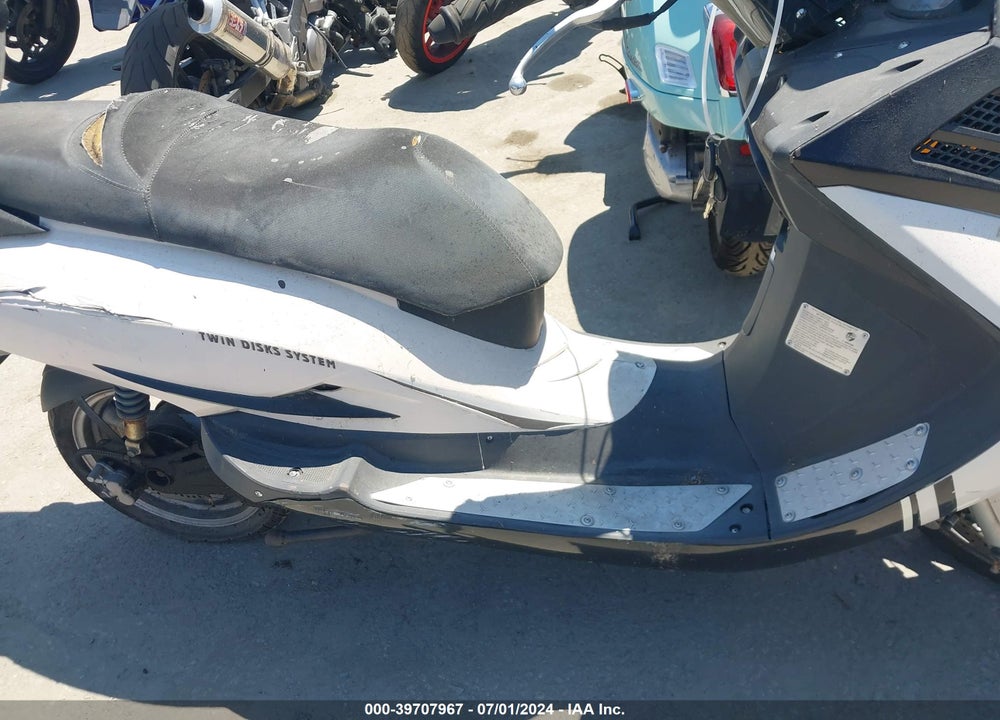 2012 ZNEN ZN150T-G VIN: L5YTCKPAXC1128509