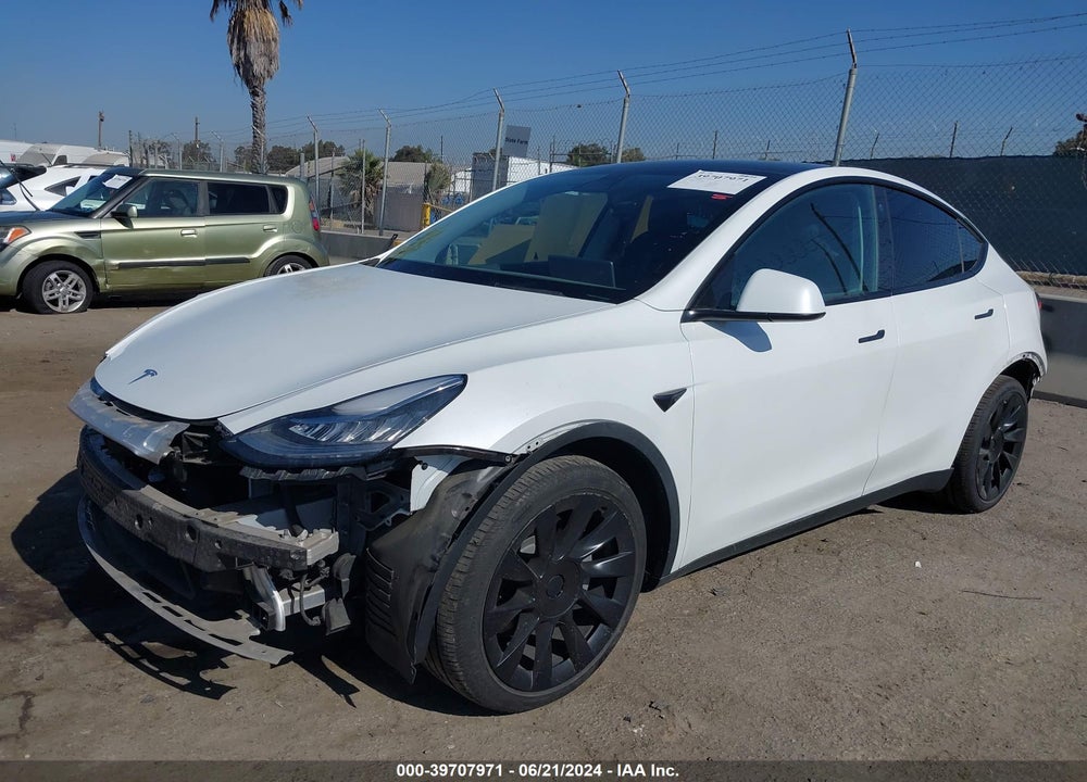 2021 TESLA MODEL Y LONG RANGE DUAL MOTOR ALL-WHEEL DRIVE VIN: 5YJYGAEE2MF282447