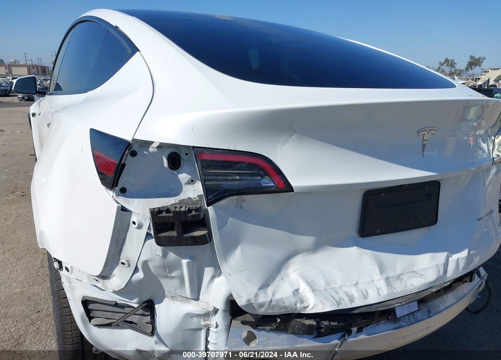 2021 TESLA MODEL Y LONG RANGE DUAL MOTOR ALL-WHEEL DRIVE VIN: 5YJYGAEE2MF282447