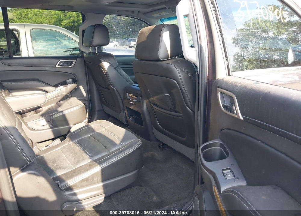 2016 GMC YUKON XL DENALI VIN: 1GKS2HKJ7GR427399