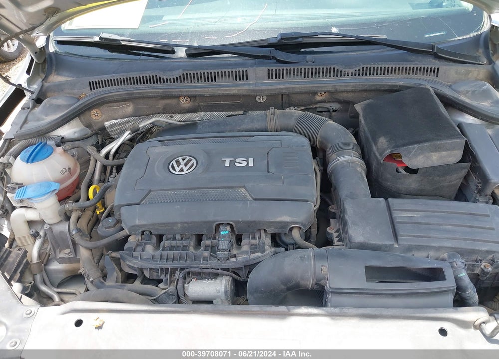 2014 VOLKSWAGEN JETTA 1.8T SE VIN: 3VWD17AJ5EM362793