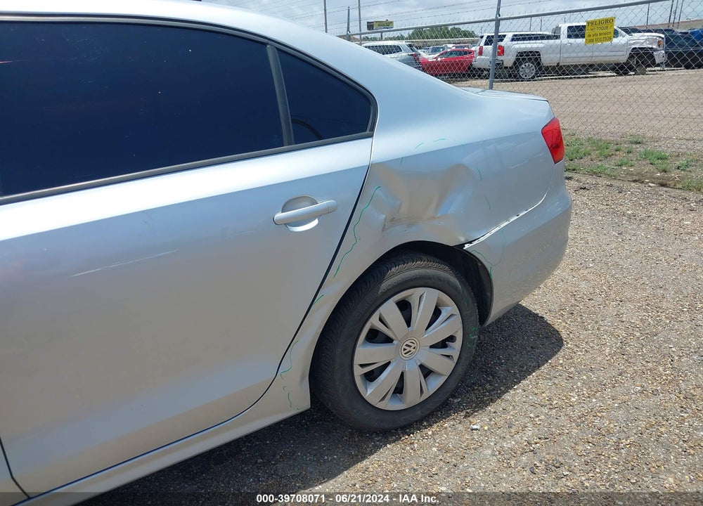 2014 VOLKSWAGEN JETTA 1.8T SE VIN: 3VWD17AJ5EM362793