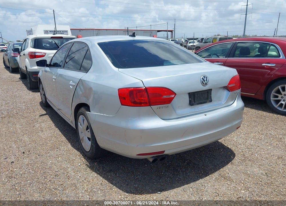 2014 VOLKSWAGEN JETTA 1.8T SE VIN: 3VWD17AJ5EM362793