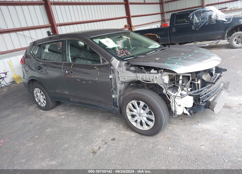 2017 NISSAN ROGUE S VIN: KNMAT2MV0HP568443