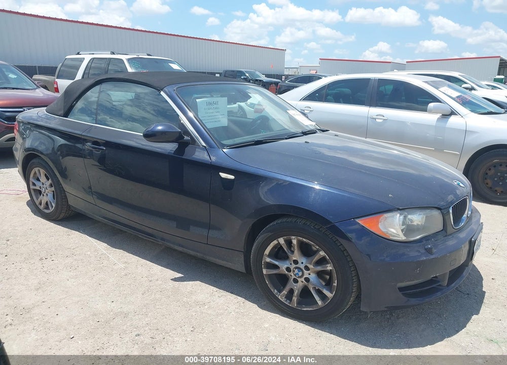 2009 BMW 128I VIN: WBAUN13579VH81471