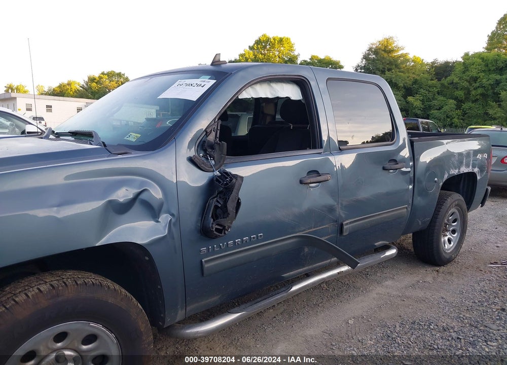 2011 CHEVROLET SILVERADO 1500 LT VIN: 3GCPKSEA2BG333532