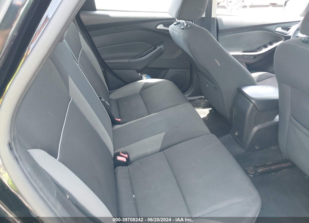 2014 FORD FOCUS SE VIN: 1FADP3K24EL335514