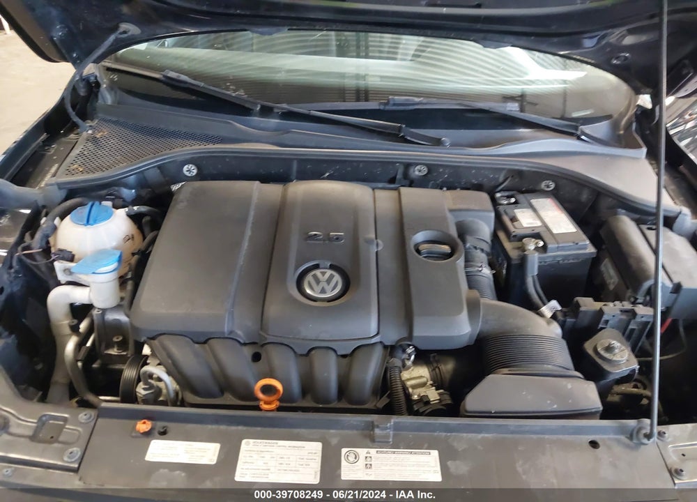 2012 VOLKSWAGEN PASSAT 2.5L SE VIN: 1VWBH7A33CC061846