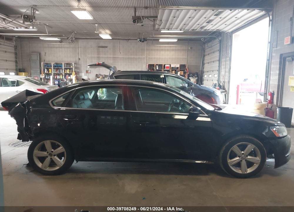 2012 VOLKSWAGEN PASSAT 2.5L SE VIN: 1VWBH7A33CC061846