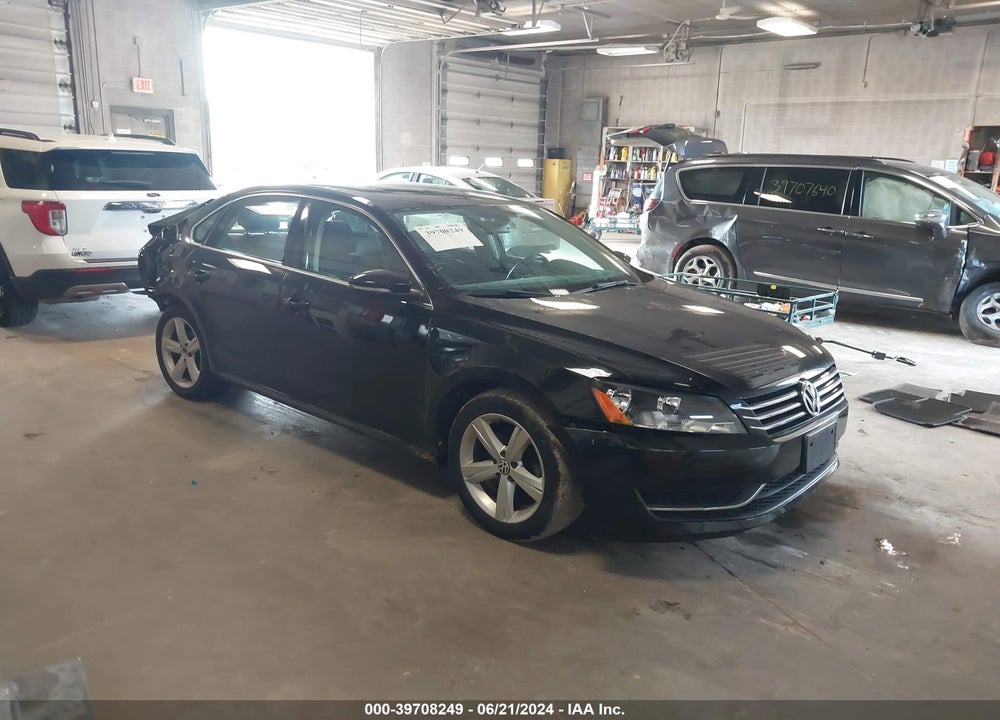 2012 VOLKSWAGEN PASSAT 2.5L SE VIN: 1VWBH7A33CC061846