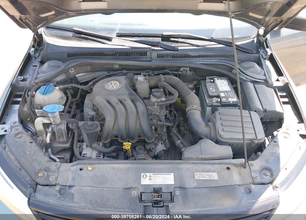 2014 VOLKSWAGEN JETTA 2.0L S VIN: 3VW2K7AJXEM258059