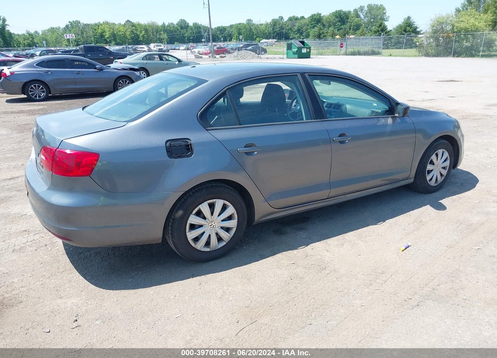 2014 VOLKSWAGEN JETTA 2.0L S VIN: 3VW2K7AJXEM258059