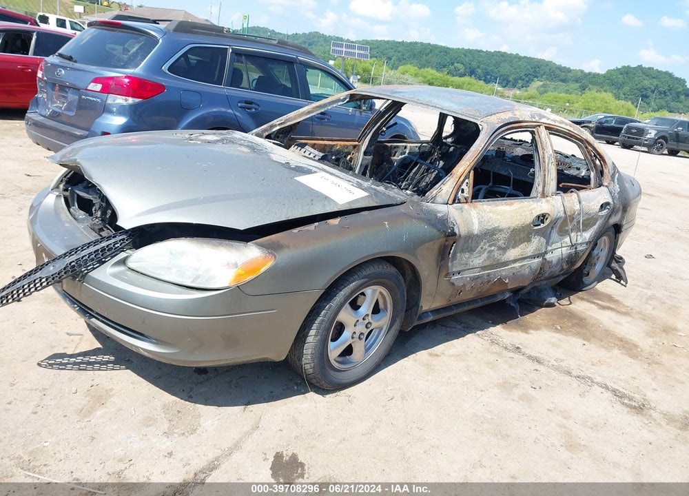 2002 FORD TAURUS SES VIN: 1FAFP55U22G232873