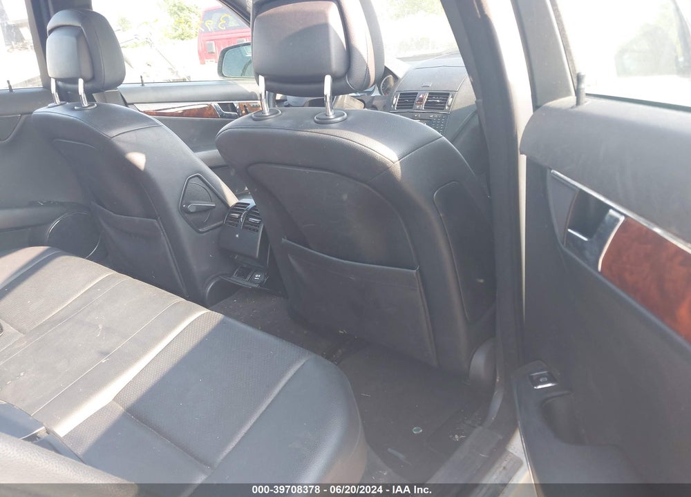 2009 MERCEDES-BENZ C 300 VIN: WDDGF81X29R056141