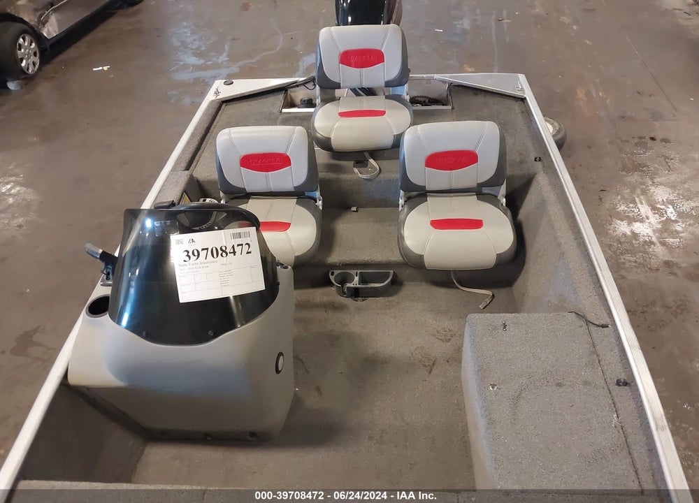 2015 TRACKER MARINE PRO 170 VIN: BUJ15160K41S