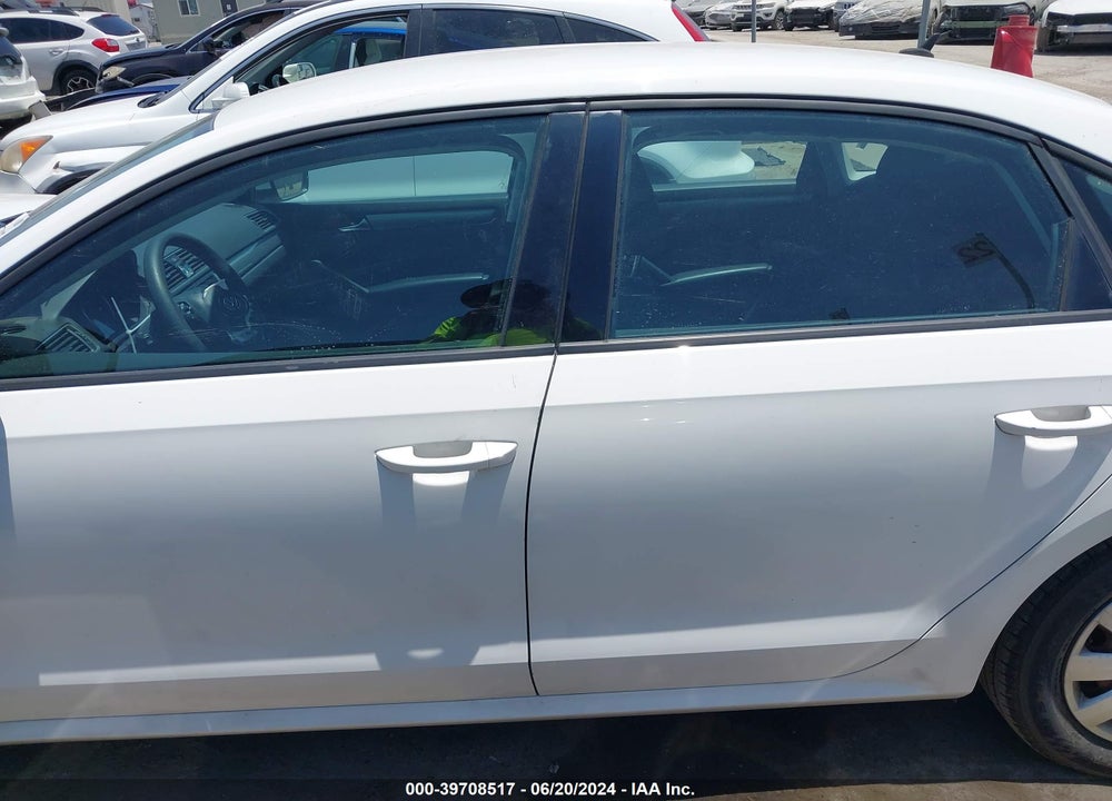 2013 VOLKSWAGEN PASSAT 2.5L S VIN: 1VWAP7A32DC145026