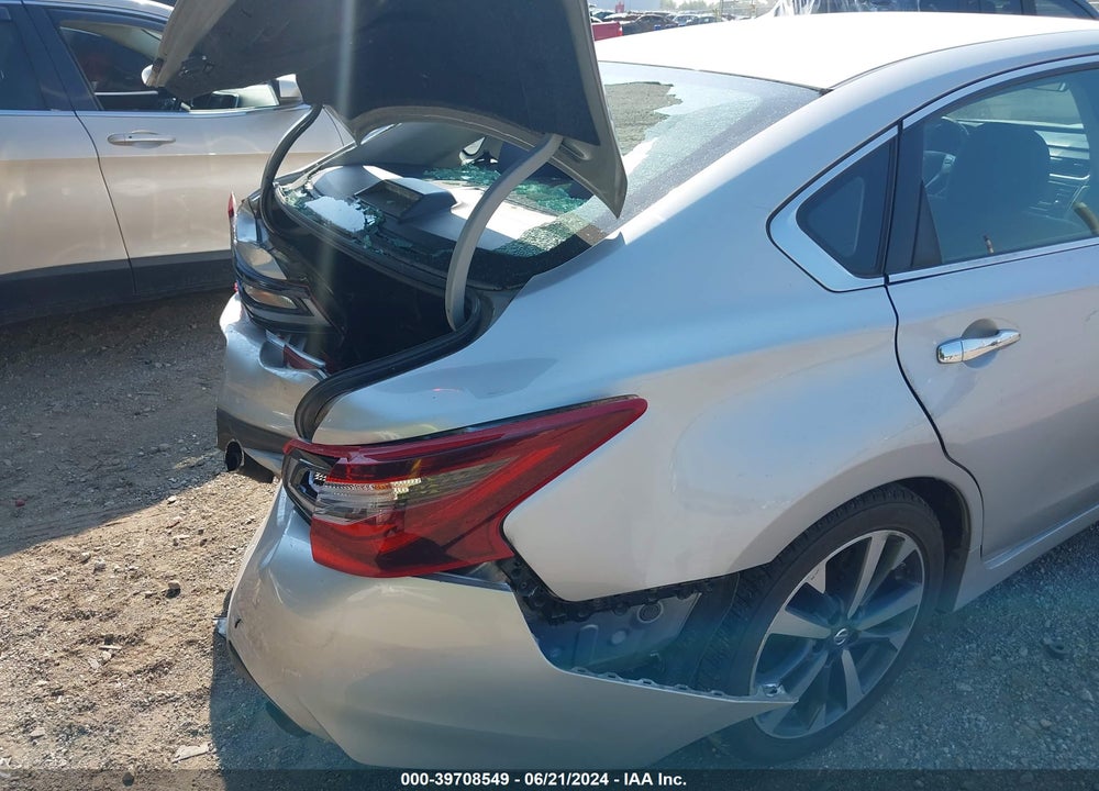 2017 NISSAN ALTIMA 3.5 SR VIN: 1N4BL3AP9HC194122