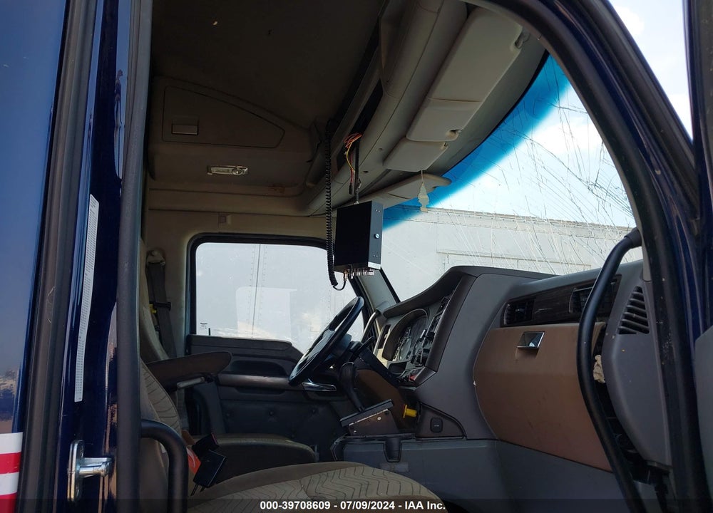 2015 KENWORTH T680 T680 VIN: 1XKYDP9X1FJ436718