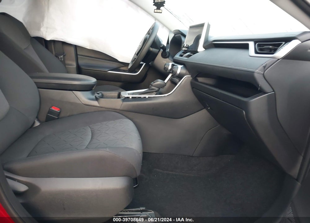 2024 TOYOTA RAV4 XLE VIN: 2T3W1RFV9RW331442