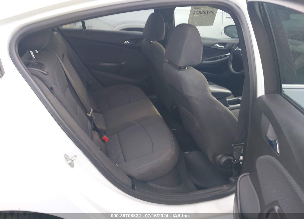 2018 CHEVROLET CRUZE LT AUTO VIN: 1G1BE5SM4J7167048