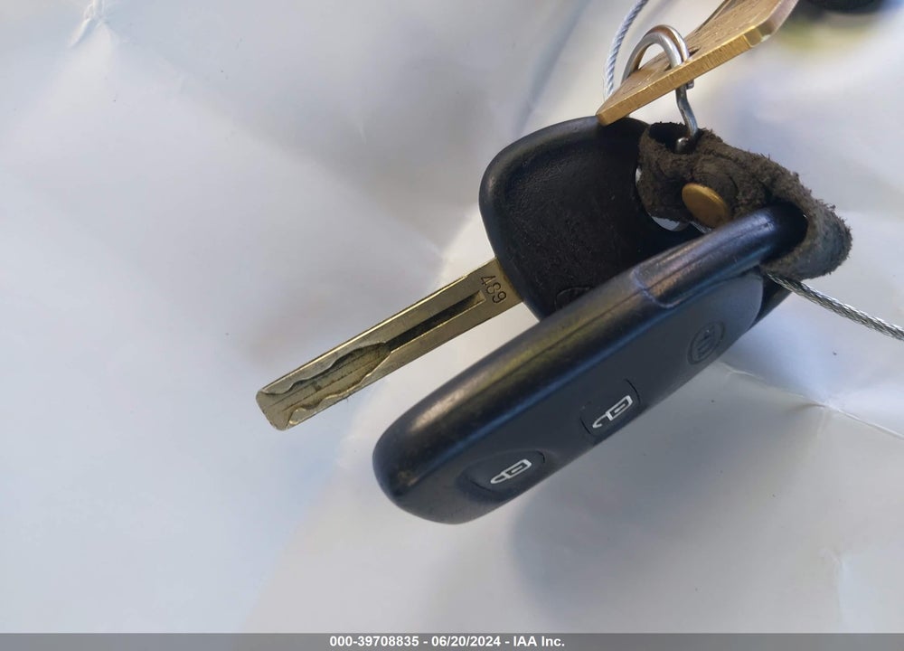2012 KIA SORENTO LX V6 VIN: 5XYKTDA21CG281490