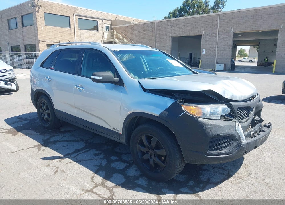 2012 KIA SORENTO LX V6 VIN: 5XYKTDA21CG281490