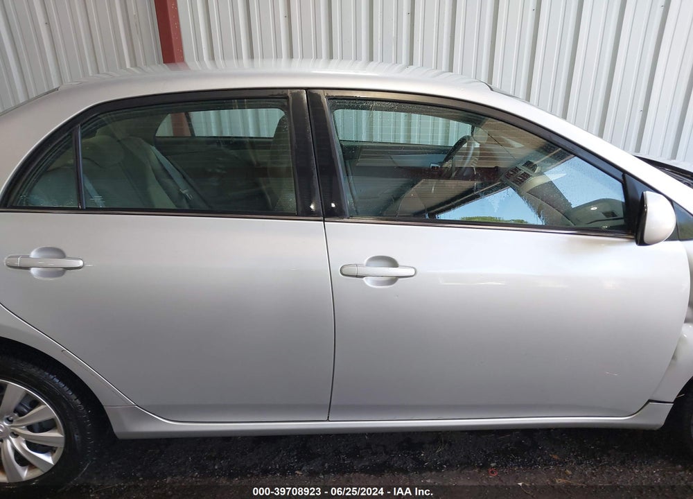 2013 TOYOTA COROLLA LE VIN: 5YFBU4EE6DP092686