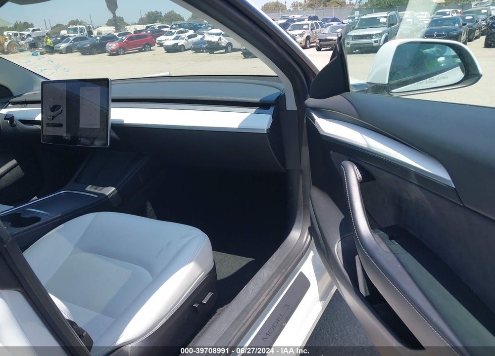 2021 TESLA MODEL 3 STANDARD RANGE PLUS REAR-WHEEL DRIVE VIN: 5YJ3E1EA9MF098023