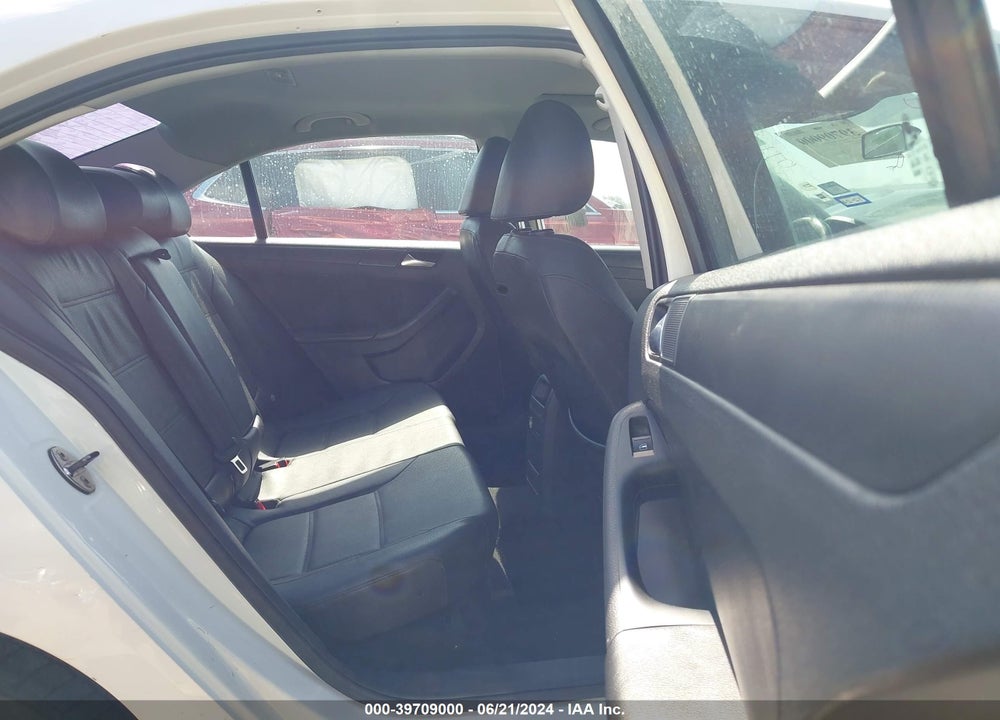 2012 VOLKSWAGEN JETTA 2.5L SE VIN: 3VWDX7AJ5CM358531