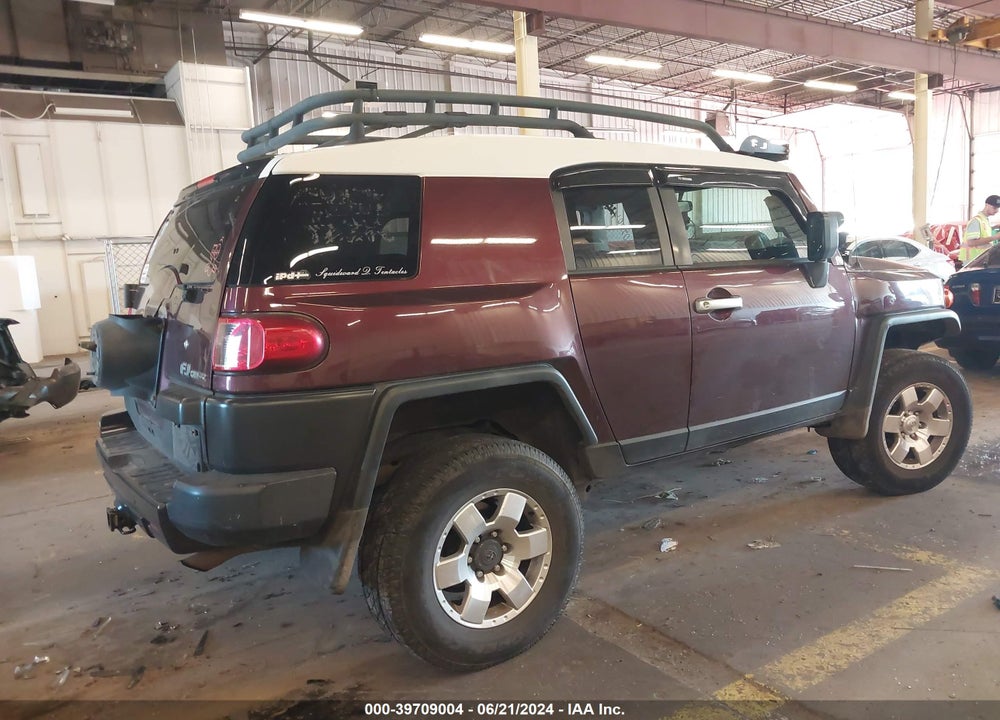 2007 TOYOTA FJ CRUISER VIN: JTEBU11F070018641