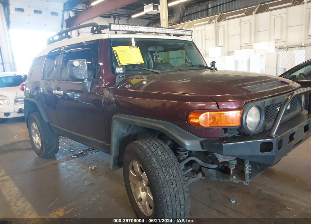 2007 TOYOTA FJ CRUISER VIN: JTEBU11F070018641