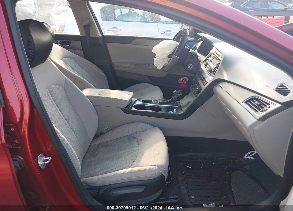 2015 HYUNDAI SONATA VIN: 5NPE24AF6FH232799