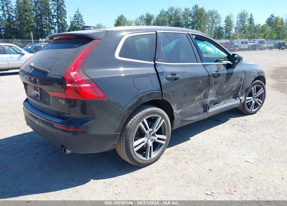 2021 VOLVO XC60 T5 MOMENTUM VIN: YV4102DK1M1700523