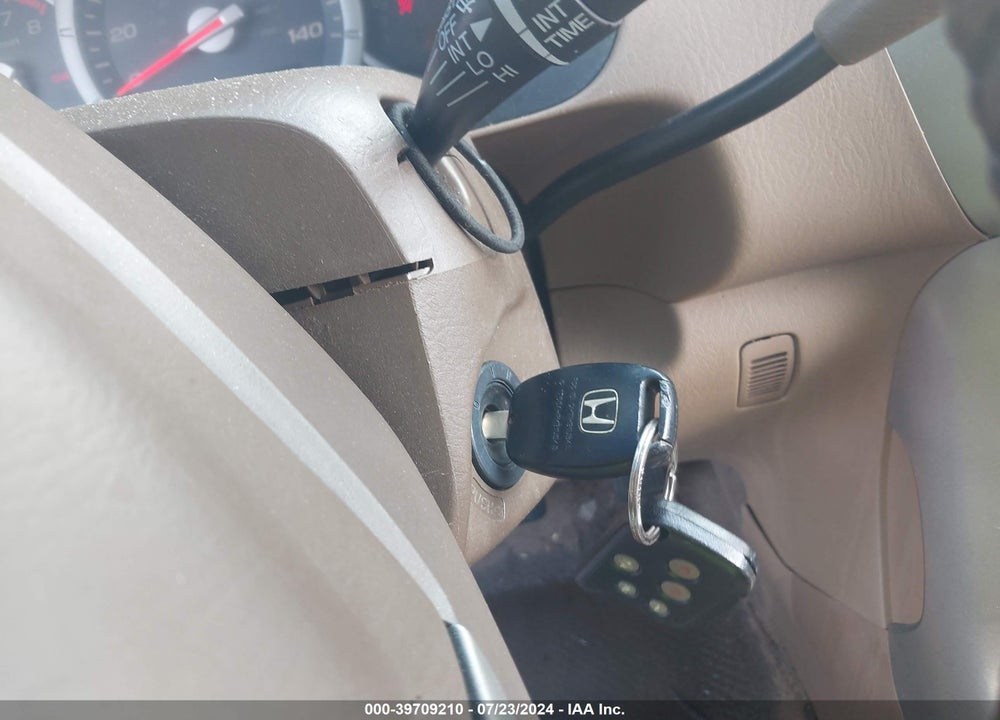 2008 HONDA PILOT EX-L VIN: 5FNYF18738B040188