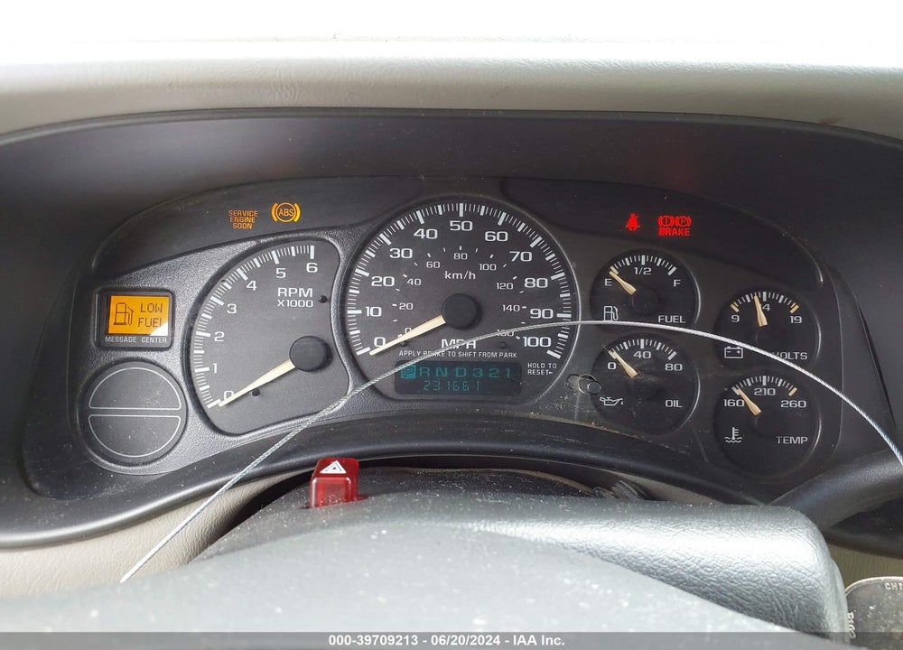 2002 CHEVROLET SUBURBAN 1500 LS VIN: 1GNEC16Z02J316592
