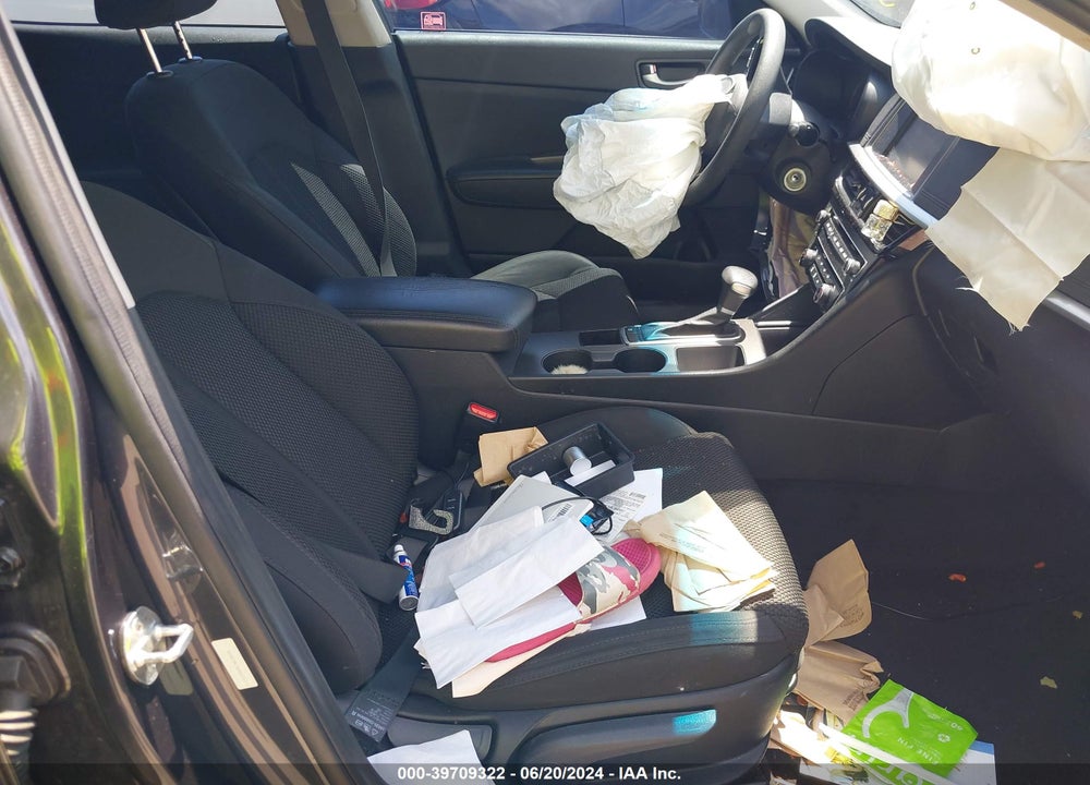 2019 KIA OPTIMA LX VIN: 5XXGT4L36KG276977