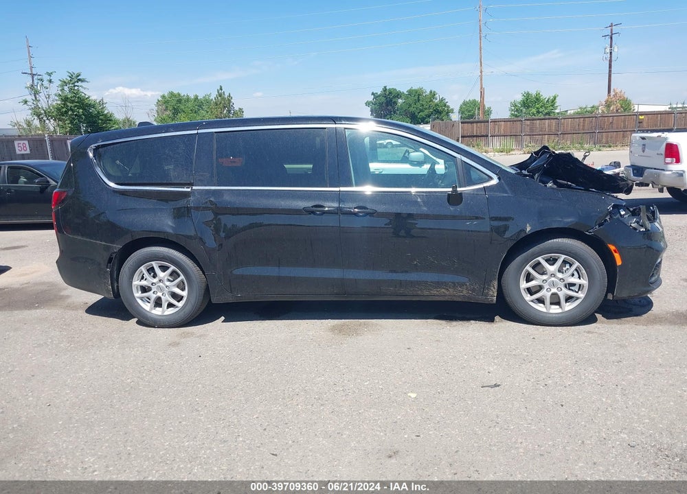 2024 CHRYSLER PACIFICA TOURING L VIN: 2C4RC1BG4RR128792