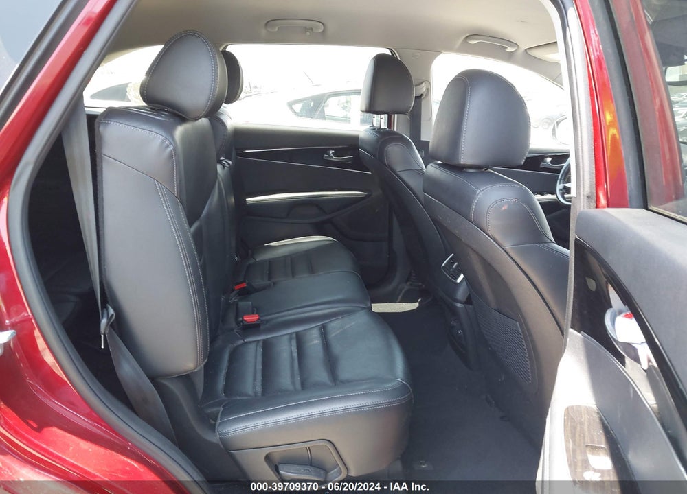 2019 KIA SORENTO 3.3L EX VIN: 5XYPHDA50KG465898
