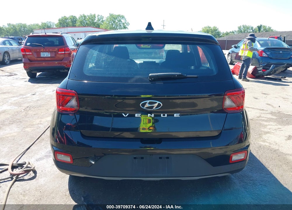 2021 HYUNDAI VENUE SE VIN: KMHRB8A35MU067678